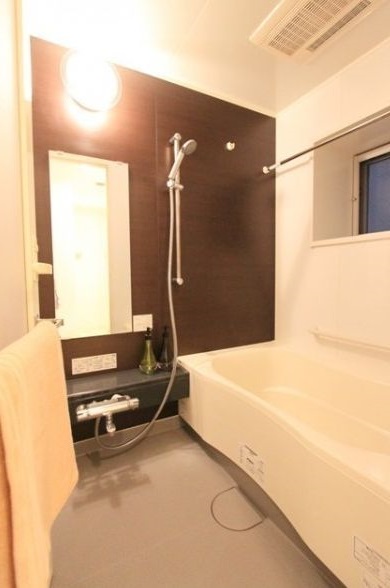 バス・シャワールーム