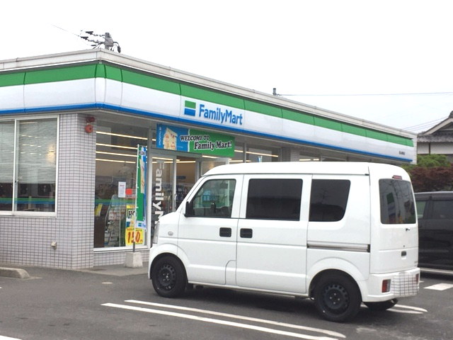 コンビニ　ファミリーマート東畦店（コンビニ）まで1083m