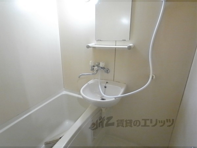 バス・シャワールーム　バス