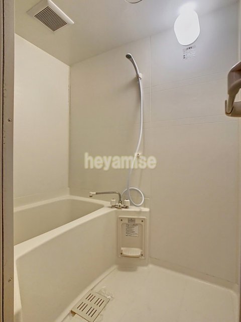 バス・シャワールーム　写真は別号室