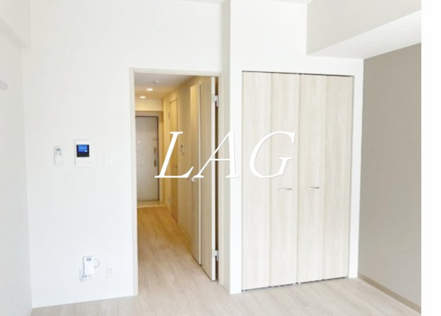 居室・リビング　洋室のお部屋です。（同仕様です。）