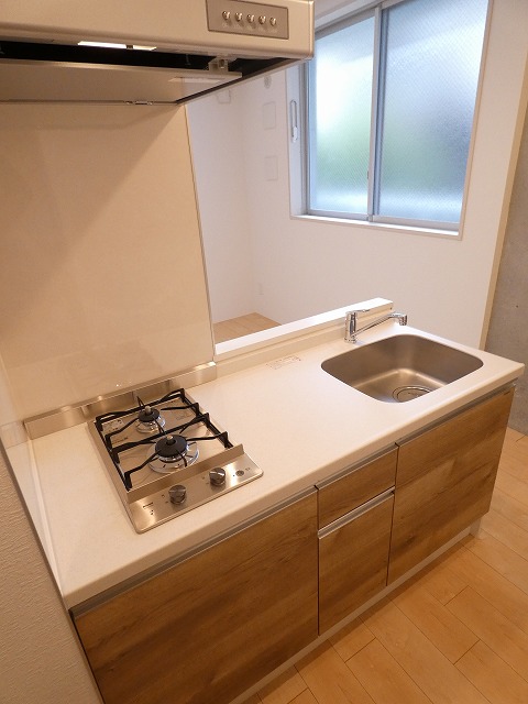 キッチン　※別部屋参考写真