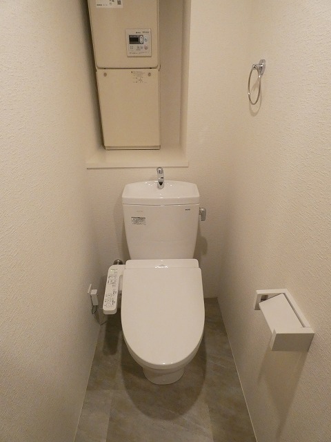 トイレ　※別部屋参考写真