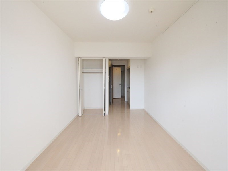 居室・リビング　洋室10帖　クローゼットあり