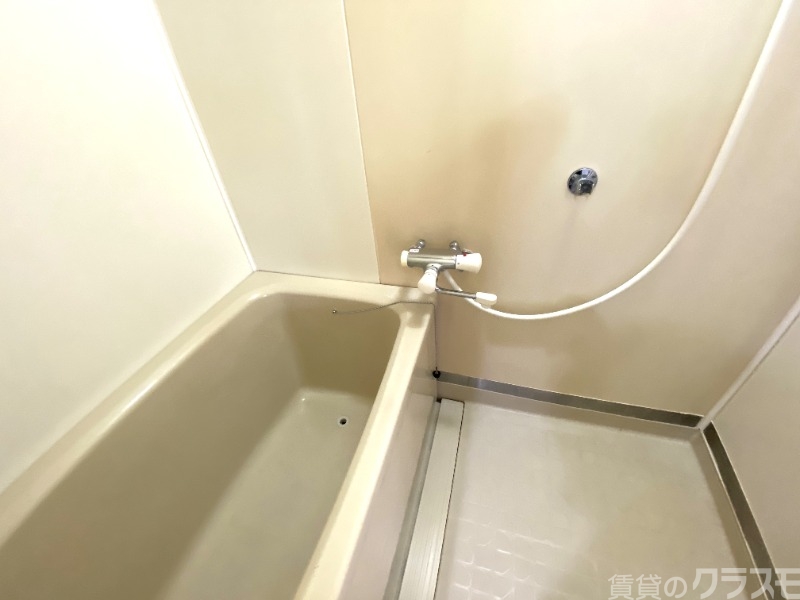 バス・シャワールーム　一日のお疲れをお取りください。