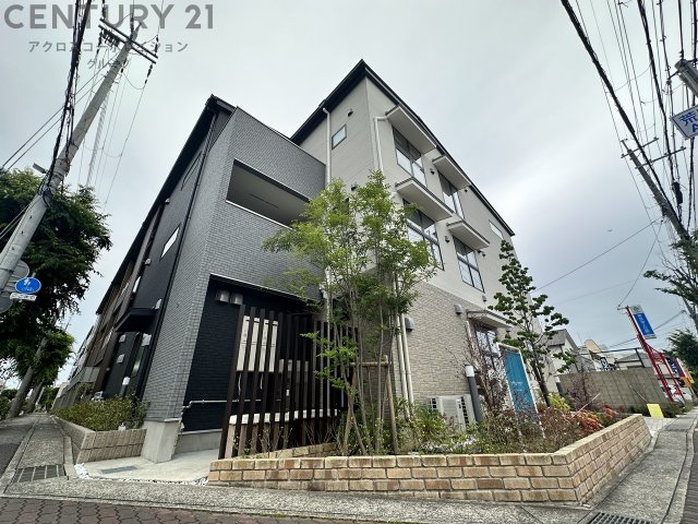 建物外観　オートロック・モニター付きインターホンで安心♪