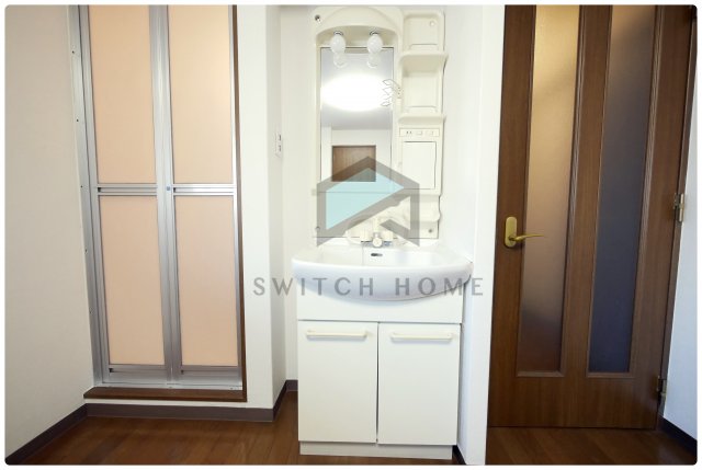 洗面設備　朝の身支度には欠かせない独立洗面化粧台