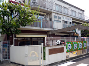 幼稚園・保育園　こひつじ乳児保育園（幼稚園・保育園）まで590m