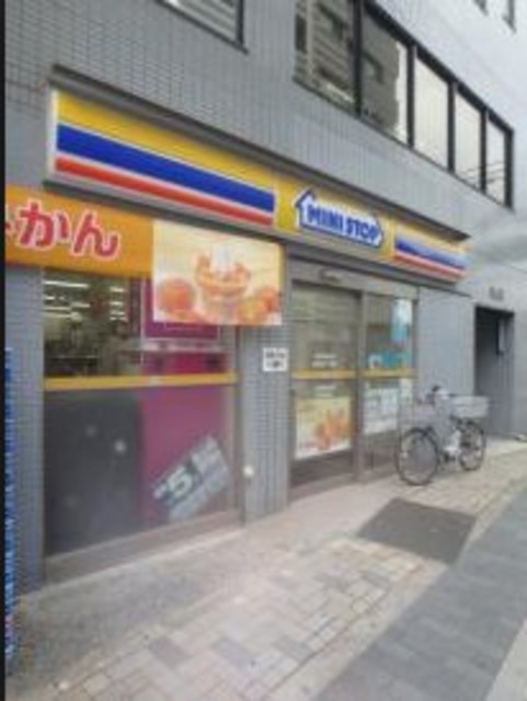 コンビニ　ミニストップ南池袋2丁目店（コンビニ）まで180m