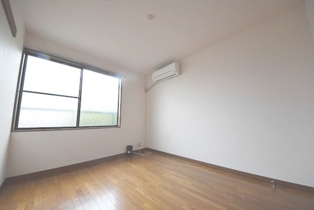 居室・リビング　★洋室5.4帖★