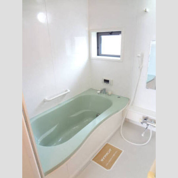 トイレ　203追い焚き付一坪風呂(窓付)