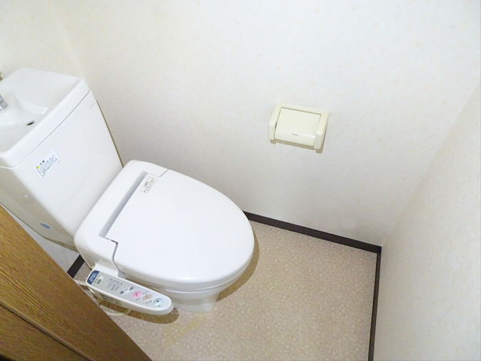 トイレ　トイレもきれいです