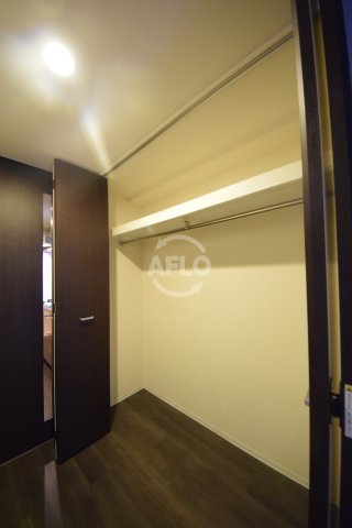 収納　コンフォリア心斎橋ＥＡＳＴ　クローゼット