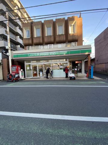 コンビニ　ローソンストア１００草加住吉店（コンビニ）まで514m