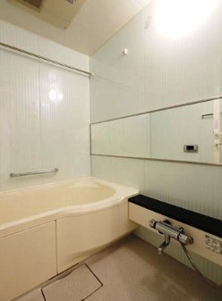 バス・シャワールーム　☆ゆっくりくつろげるお風呂☆