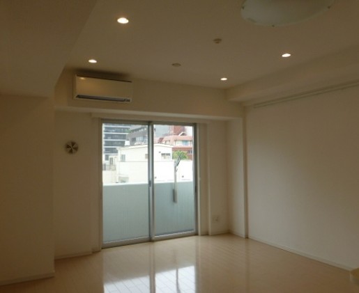 居室・リビング　☆明るい居室☆