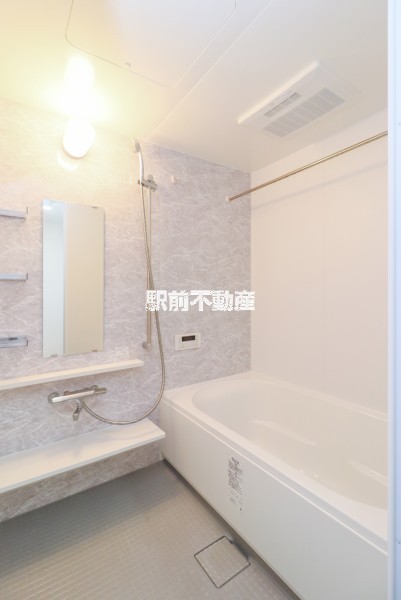 バス・シャワールーム　※同マンション別部屋