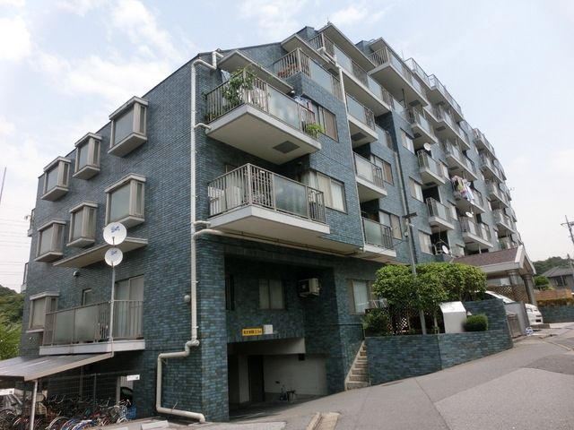 建物外観　大型賃貸マンション