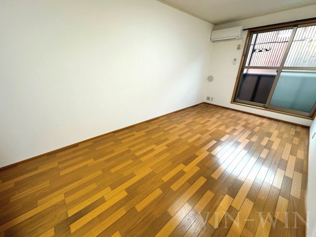 居室・リビング　イメージ（同建物内別部屋の写真です）