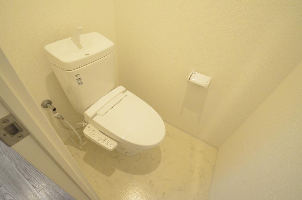 トイレ　シャワー付トイレ