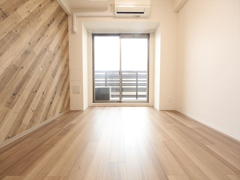 バルコニー　洋室6.6帖　エアコン完備　バルコニー