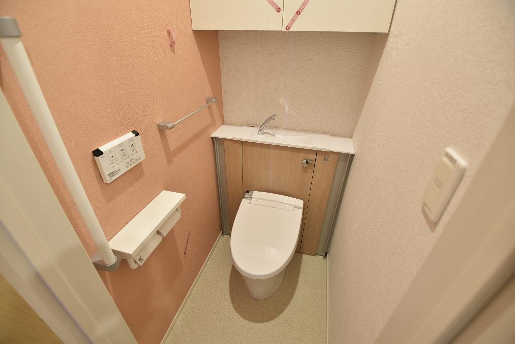 トイレ　シャワー付トイレ