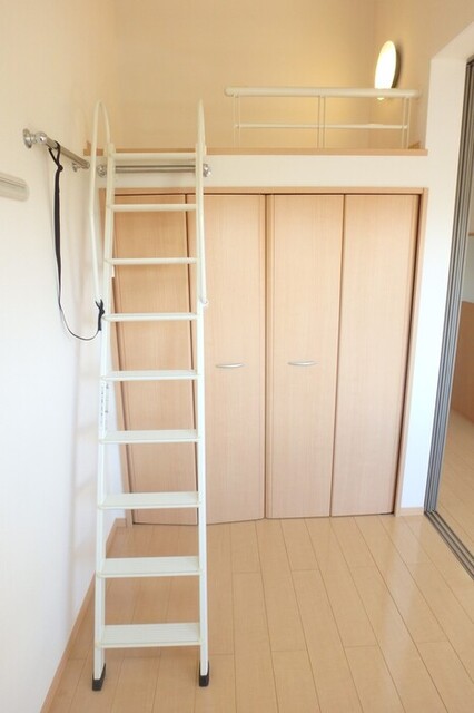 その他部屋・スペース　洋室３帖