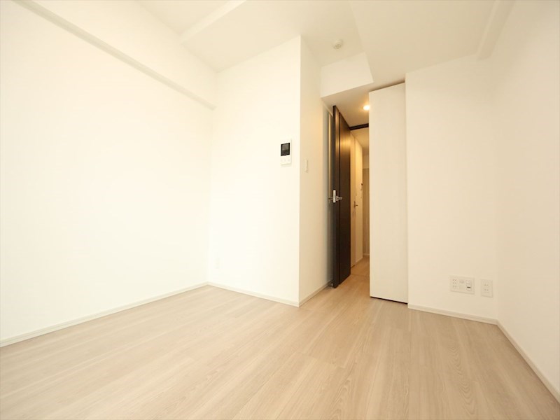 居室・リビング　洋室6.1帖　クローゼット付（収納充実してます）