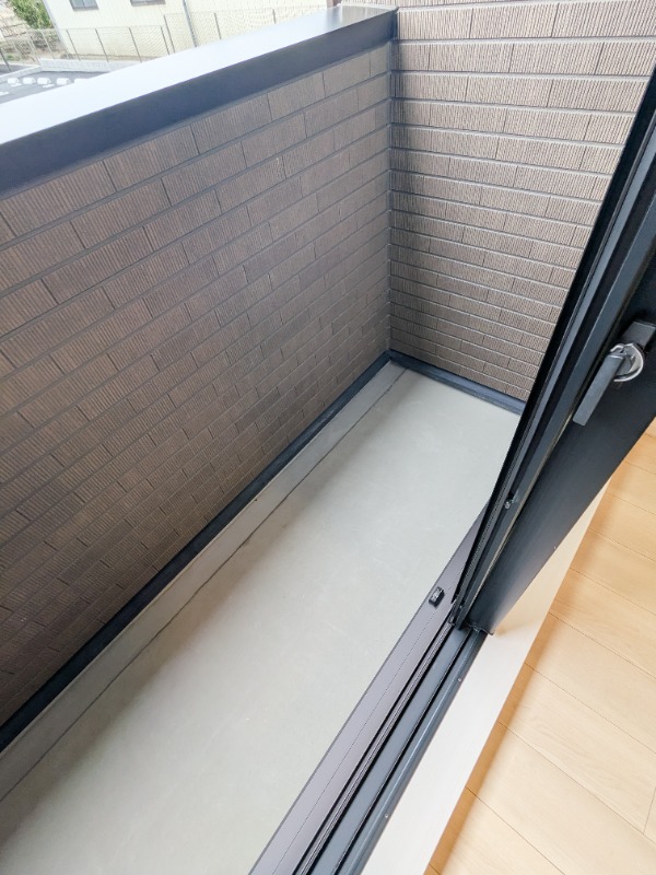 バルコニー　図面と現状に相違がある場合には現状を優先