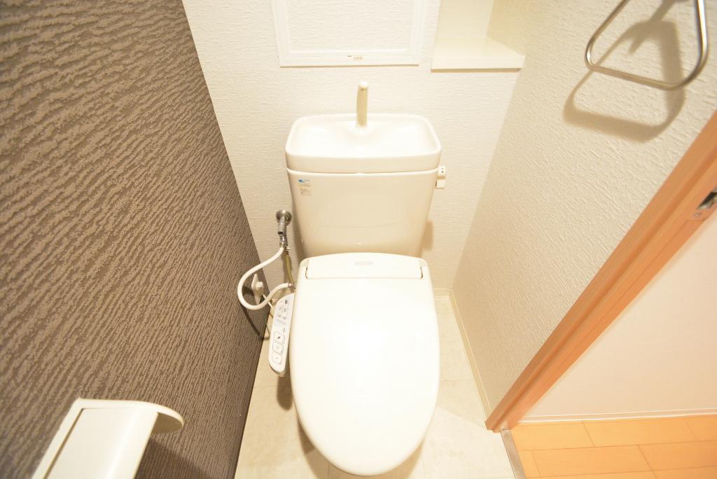 トイレ　シャワー付トイレ