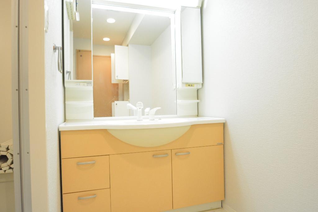 洗面設備　洗髪洗面化粧台