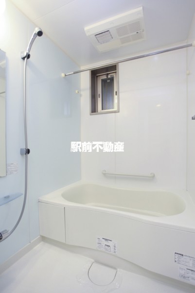 バス・シャワールーム　※同マンション別部屋