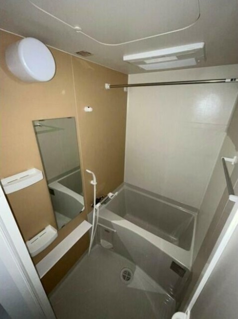 バス・シャワールーム　バスルーム