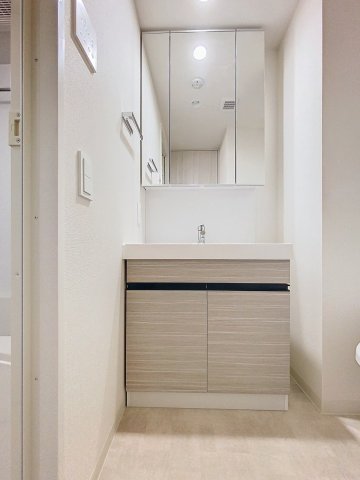 洗面設備　便利な独立洗面台