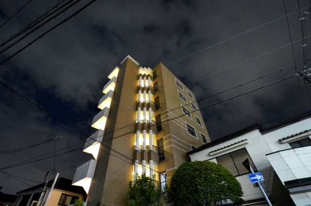 建物外観　オートロック付きで安心です！