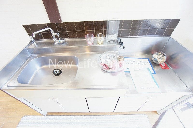 キッチン　モデルルーム仕様です。家具小物等は付きません☆