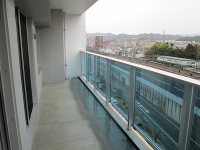 バルコニー　バルコニー（同型タイプ）