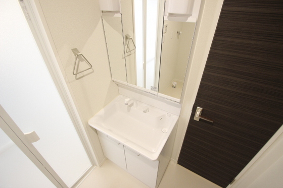 洗面設備　※別部屋の写真です
