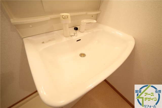 洗面設備　類似写真