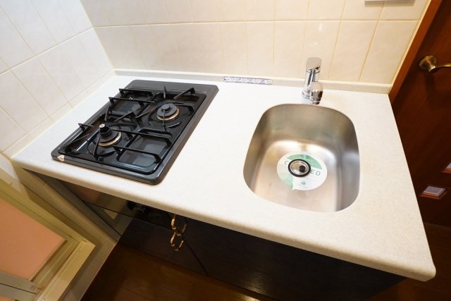 キッチン　システムキッチン（2口ガスコンロ）