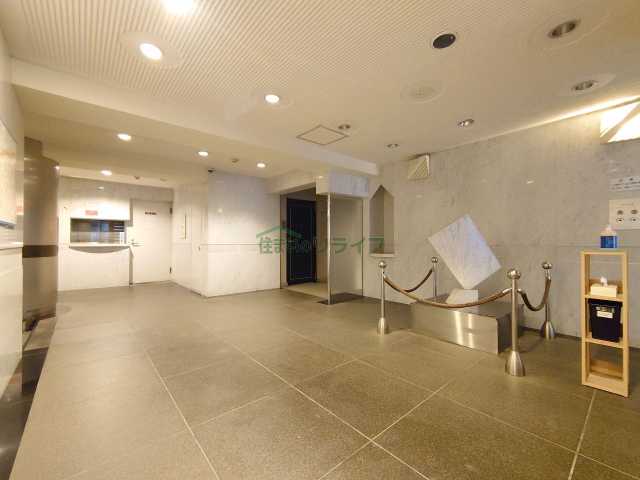 ロビー　コスモシティ市ヶ谷