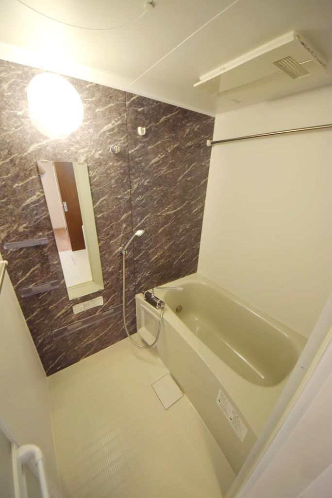 バス・シャワールーム　バス