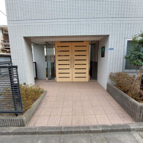エントランス　毎日通るエントランス♪