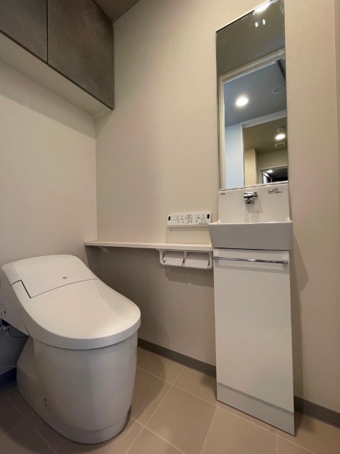 トイレ　※同タイプのお部屋