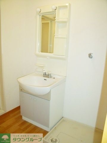 洗面設備　便利な独立洗面台