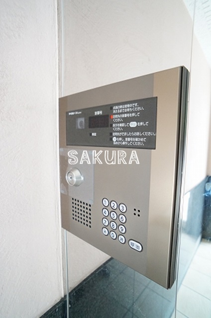 セキュリティ　女性の方でも安心のモニター付きオートロック♪