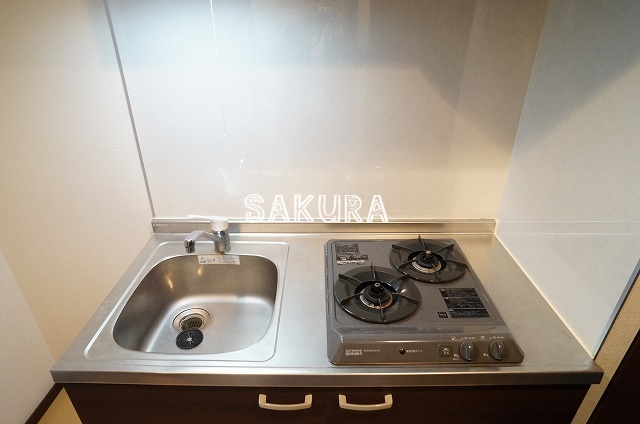 キッチン　広々使える快適な調理スペースです♪