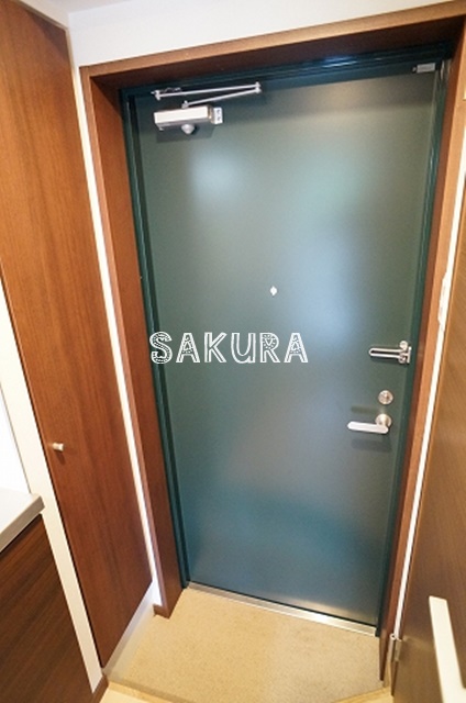 玄関　ゆったりとした玄関スペースです♪