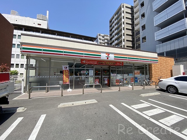 コンビニ　セブンイレブン大阪谷町7丁目店（コンビニ）まで178m
