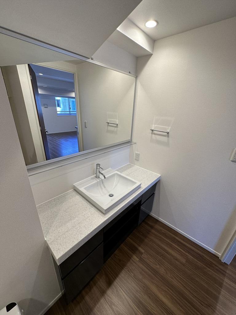 洗面設備　同マンション別部屋